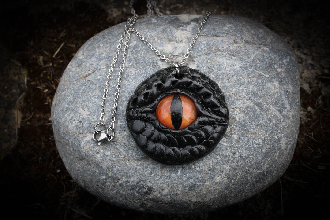 Black dragon eye necklace