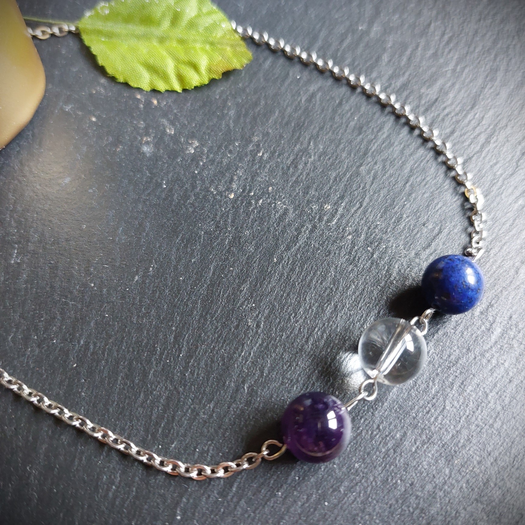Choker necklace with 3 amethyst beads, rock crystal and lapis lazuli