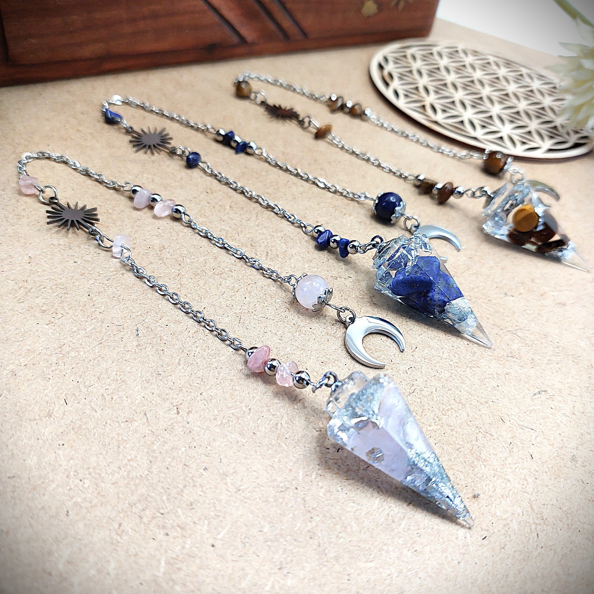 Pendule divinatoire personnalisé Lune, Soleil, Pierres naturelles