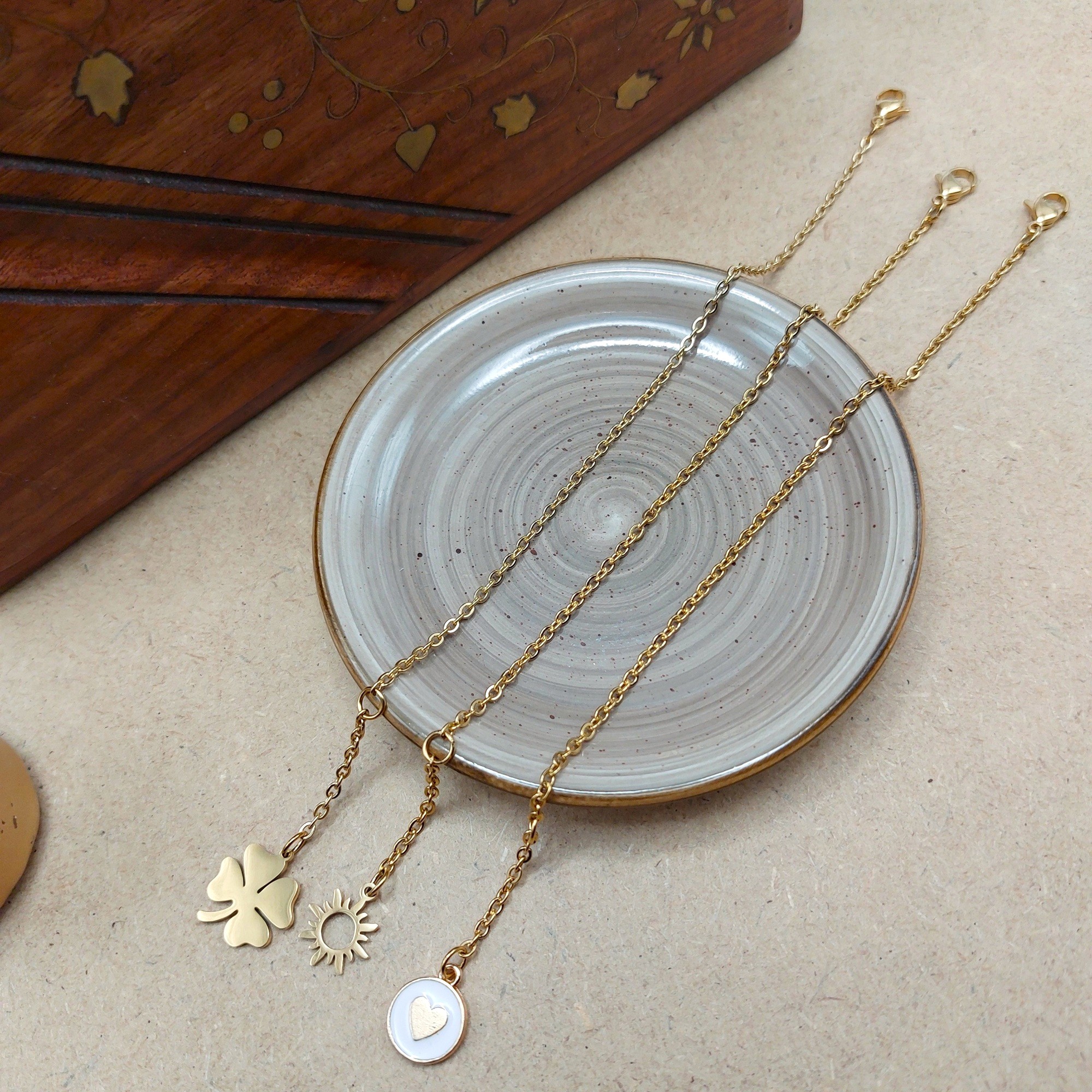 Bracelet Porte Bonheur au choix Soleil, Cœur ou Trèfle